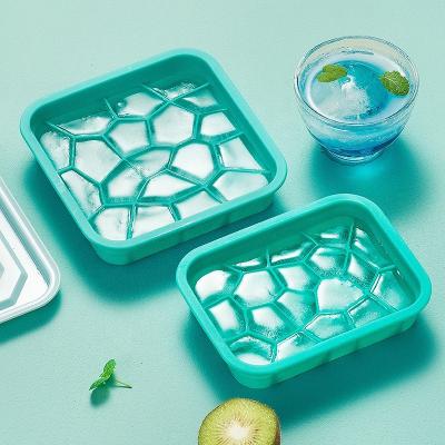 China Sustainable Silicone Ice Cube Tray With Lid for sale