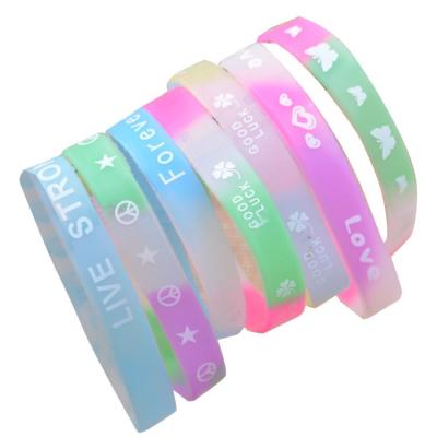 China Promotional Cheap Custom Made Decoration Silicone Wristband Glowing In Dark Silicone Wristband Bulk Cheap Silicone Wrist Bands for sale