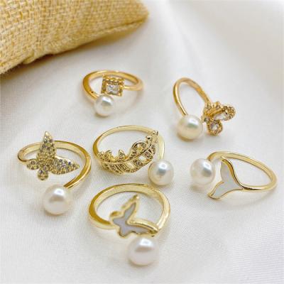 China Fashion CLASSIC Hot Sale Gold Plated Pearl Rings Engagement Butterfly Rings Jewelry Woman for sale