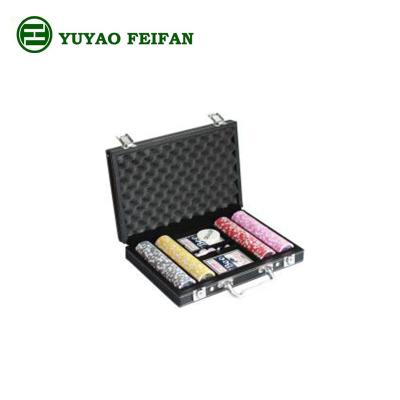 China Poker Chips Set 200pcs Poker Chips Set and Corners Leather Straight Case Have 2 Decks Playing Cards for sale