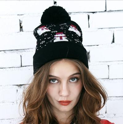 China Jacquard COMMON Jacquard Hot Selling Hat Cheap Price Woman Knitted Christmas Beanie Snowman Knitting Hat for sale