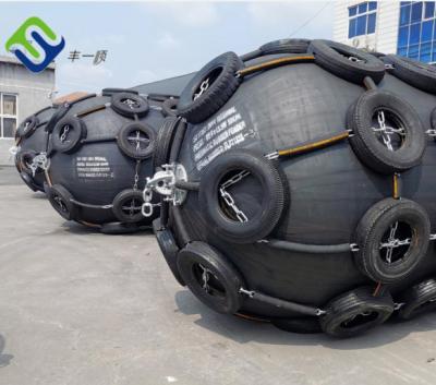 China Muelle a largo plazo Marine Rubber Fender neumática de la vida de servicio del color negro en venta