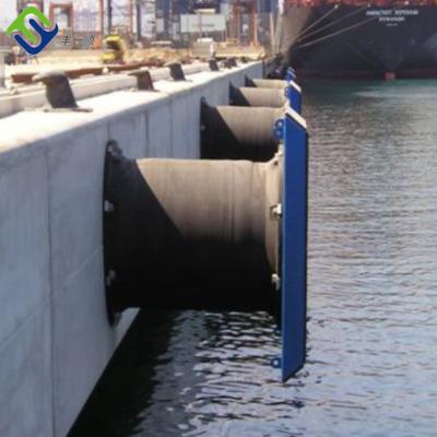 China Color negro cónico de la defensa de Marine Dock Fender Cell Rubber en venta