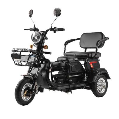 China Scooter elétrico de triciclo de 800W com assentos ajustáveis e freios de disco dianteiro e traseiro à venda