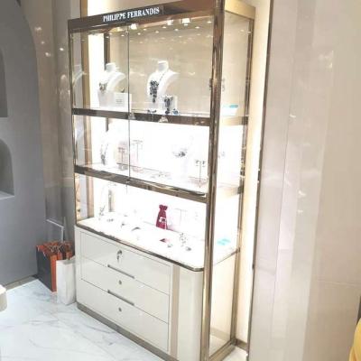 China Modern Stainless Steel Jewelry Store Window Showcase With LED Lighting Gold Display Showcase For Retail Store for sale