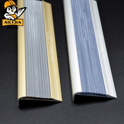 China Traditional Curved Aluminum Tile Edging Flat Stair Nosing With Rubber Insert Profile for sale