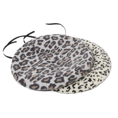 China British Picture Customizable Winter Leopard Print Edges Wool Cord Wool Leather Retro Beret for sale