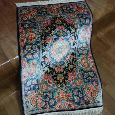 China 2x3 Size Entrance Small Area Rugs Floral Handmade Silk Carpets Door Floor Persian Oriental Traditional Oriental Persian Style for sale