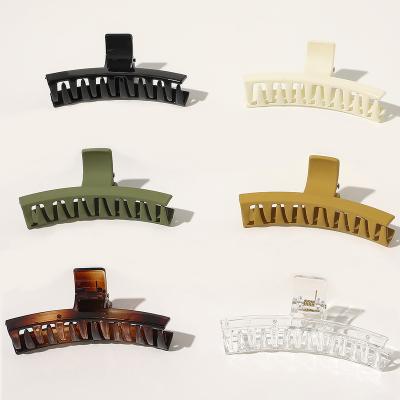 China Daily Life Korean High End Big Hair Clips Solid Color Acrylic Hair Claw Clamp For Women for sale