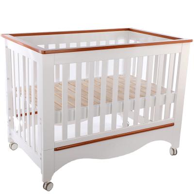 China 2020 Modern Simplicity Stylish Solid Wooden Cribs Infant Wooden Crib Hutch for sale