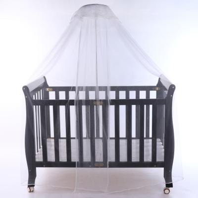 China Modern Simplicity Crib Folding Solid Wood Crib With Mosquito Net for sale