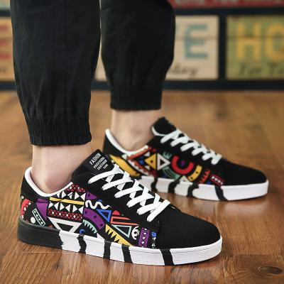 China Fashion Trend 2023 New Fashion Spring School White Casual Canvas Lace Up Shoe Trendy Shoes Sneakers For Male for sale