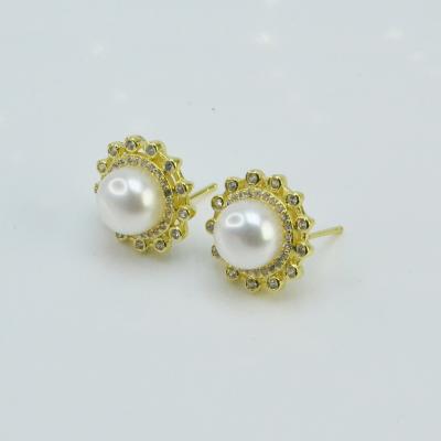 China Beautiful CLASSIC wholesale fashion pearl accessories pearl earrings 2021 for sale