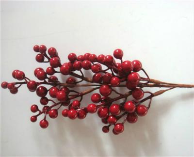 China Factory Direct Sale Christmas Decoration Berry Artificial Spray in Red for Christmas Decoration for sale