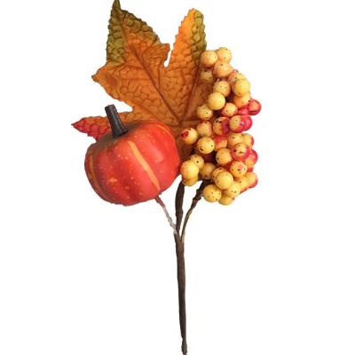 China Artificial Moss Maple Leaf Pumpkin And Berry Pick For Autumn Decoration for sale