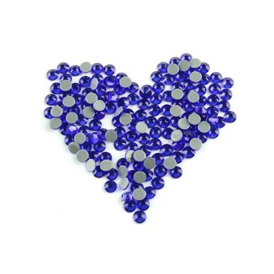 China Hot Colorful Nail Art Flat Back Rhinestone Crystal Glass Fix Rhinestone Nail Flat Rhinestones Garment Accessories Flatback for sale