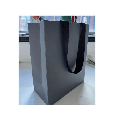 China Recyclable Custom Kraft Paper Bag for sale