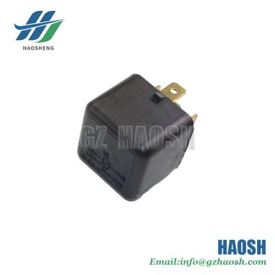 China Truck Parts Automotive Flasher Relay 12V 5 PIN For Isuzu NKR 8970609261 8970609260 8-97060926-1 8-97060926-0 for sale