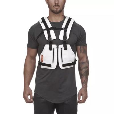 China Thoughtful Outdoor Chest Adjustable Breathable Security Rig Tactical Vest with Phone Pockets and Back Bag for sale