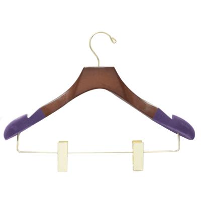 China Modern Fashionable Minimalist Household Cloth Hanger Hotel Metal Hangers In Metal High Quality Cloth Hanger For Sale for sale