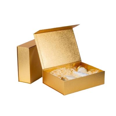 China Recycled Materials Wholesale Cosmetic Box High End Gift Box Clamshell Folding Box Magnet Manufacturer Clothing Packaging Paper Box for sale