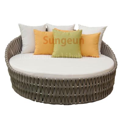 China Modern Hot Sale Garden Furniture Set Day Bed Rope Woven Sun Outdoor Sofa for sale