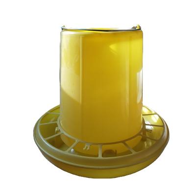 China Farms Cheap Manually 10kg Plastic Poultry Equipment drinker for birds chicken chick feeder for sale