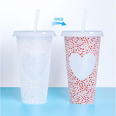 China Sustainable Cup Supplier Custom Plastic Water Cups Valentine's Day 710ml Cups With Lid And Straw for sale