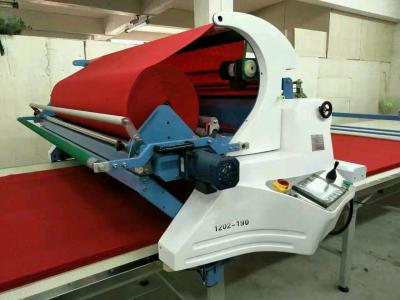 China Woven / Twill Fabric Spreading Machine 96 M / Min Cloth Spreading Machine for sale