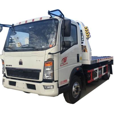 China SINOTRUK HOWO CAR RECOVERY TRUCK MODEL 4x2 141HP ZZ1107G451CD1 120L aluminum diesel tank for sale