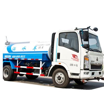 China SINOTRUK HOWO 4X2 116HP 5CBM ZZ1047D3414C145 1-10T WATER TANKER SPRINKLER TRUCK MODEL for sale