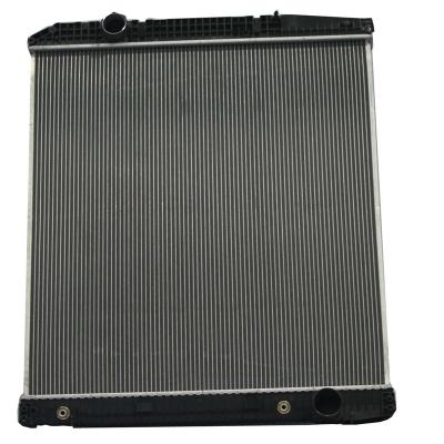 China Engine Cooling System Auto Spare Parts China Aluminum Plastic Radiator For BENZ ACTROS 18 TONS 96 - 02 AT 9425001103 for sale