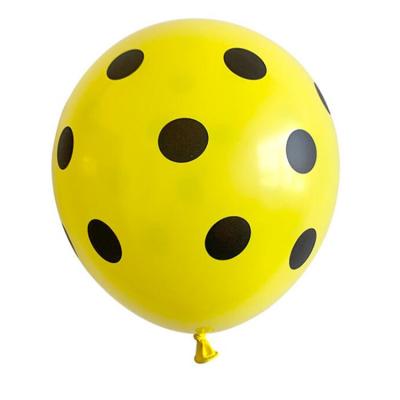 China Toys/gift/decorations/2022 festival newcomer polka dots non wedding latex balloons for party decoration for sale