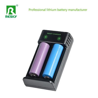 China Rechargeable Smart Battery Charger For 14500/18350/18500/18650/26650/21700 Li-ion Cell for sale