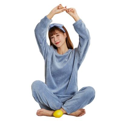 China Breathable Factory Coral Fleece 2 Piece Thickened Pajamas Set Made In China for sale