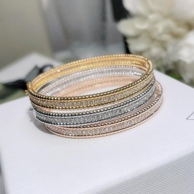 China FASHIONABLE Fashion Vac Four Leaf Clover Diamond Alloy Material 18k Full Gold Plated European And American Beaded High End Bracelet for sale