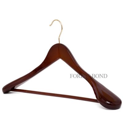 China Large Traditional Luxury Wooden Coat Hanger Hotel Wooden Coat Garment Hanger for sale