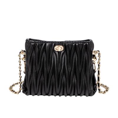 China 2022 Fashion New Shoulder PU Armpit Cloud Leather Bag Luxury Black Chain Bag A Main Bolsas De Hombro Pleat Bag for sale