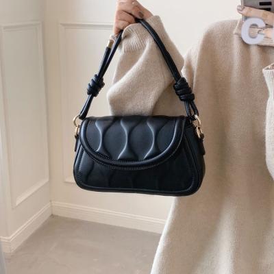 China 2022 New Fashion Fashion Borse Black Chain Shoulder Bag One Tracolla Bag One Main Fold PU Armpit Cloud Leather Bag for sale