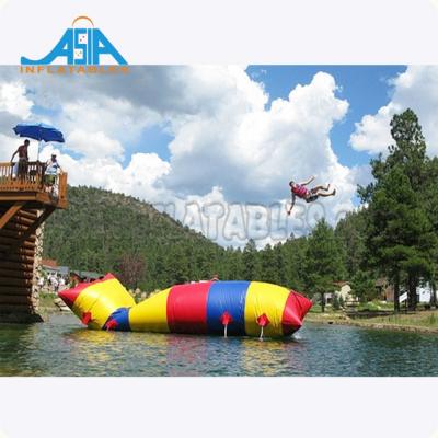 China Waterproof and Fireproof Pool Water Toys Durable Inflatable Water Launch Platform / Water Bounce Trampoline for Sale for sale