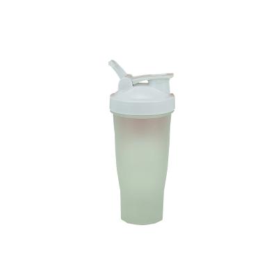 China Gym Fitness 600ML Protein Shaker Handle Sport Water Bottle Stored Portable CUP for sale