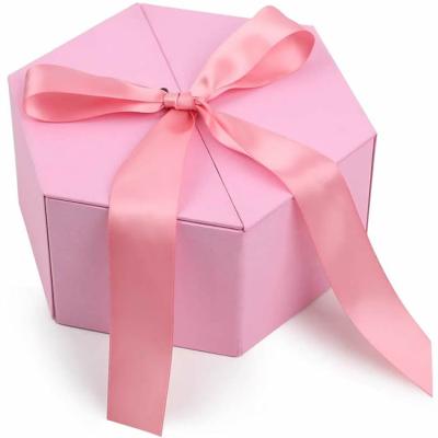 China Custom Materials Luxury Designs Recycled Cardboard Paper Gift Box 8 Inches Tall Gift Box With Cover Ribbon for sale