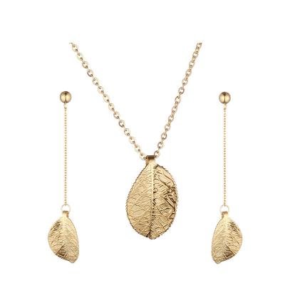 China TRENDY Leaf Design Stainless Steel Jewelry Sets For Women Simple Earrings Necklace Sets for sale