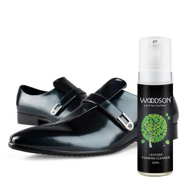 Cina Kit detergente per scarpe in pelle per tutti gli usi Stivali in pelle Soluzione detergente schiumogeno Spray in vendita