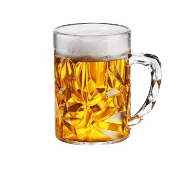 China Craft Beer Mug Water Cup Durable Acrylic Plastic Beer Mug With Handle Beer Mug Pilsner Style for sale