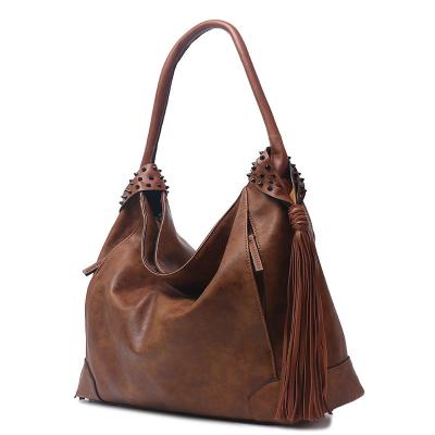 China Korean Fashion Soft Leather Women's Bags PU Vintage Cowhide One-Shoulder Packing Messenger Bag Simple And Soft Bag for sale