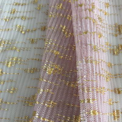 China Low MOQ HG6721 Tear-resistant 100% Polyester Dyed Golden Pleated Soft Mesh Wrinkle Fabric Tulle Fabric for sale