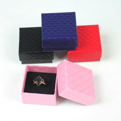 China Recycled Materials Customized Design Valentines Luxury Gift Low Moq PU Jewelry Box Ring Jewelry Box for sale