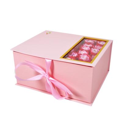 China Luxury Recycled Materials Gift Packaging Box With Ribbon for sale