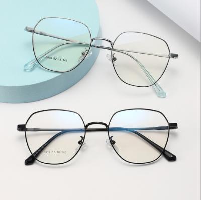 China For 2022 Optical Glass Fashion Eye Glass Frames Men's Metal Spectacle Eyewear Glass Optical Frame With Case for sale